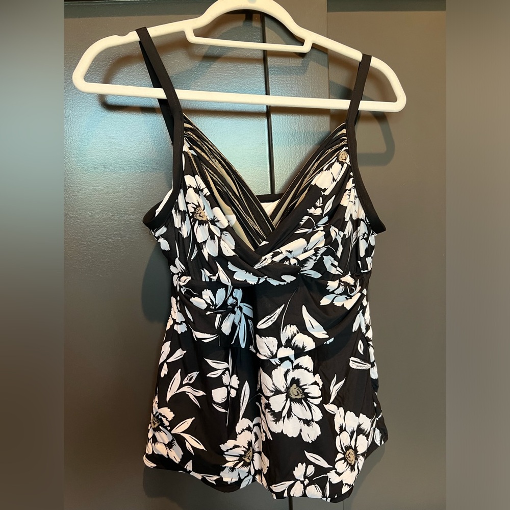 Miraclesuit Swim Top
